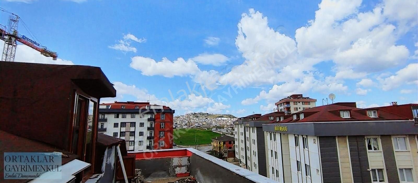 Sultanbeyli Mimarsinan Mahallesinde 5+1 Üst Dublex Ayrılmış Tek - Görsel 14