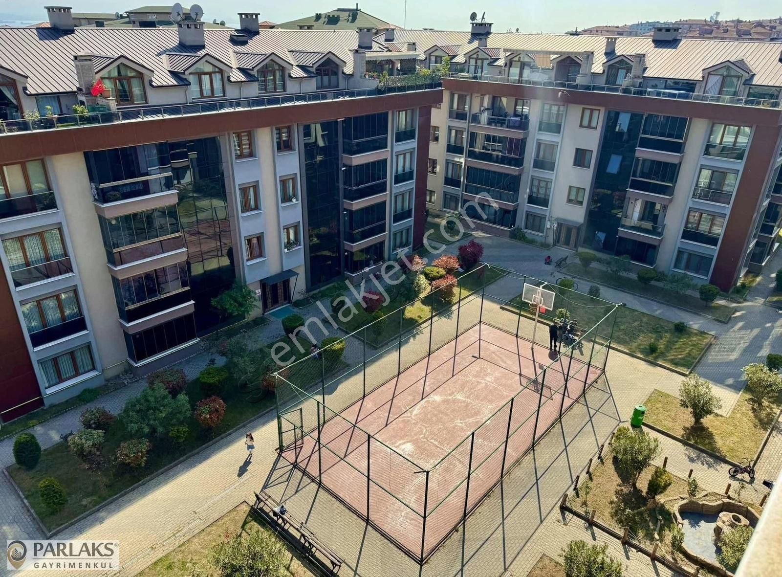 Site İçerisinde Güvenlikli Deniz Manzaralı Lüx 5+1 Çatı Dubleksi