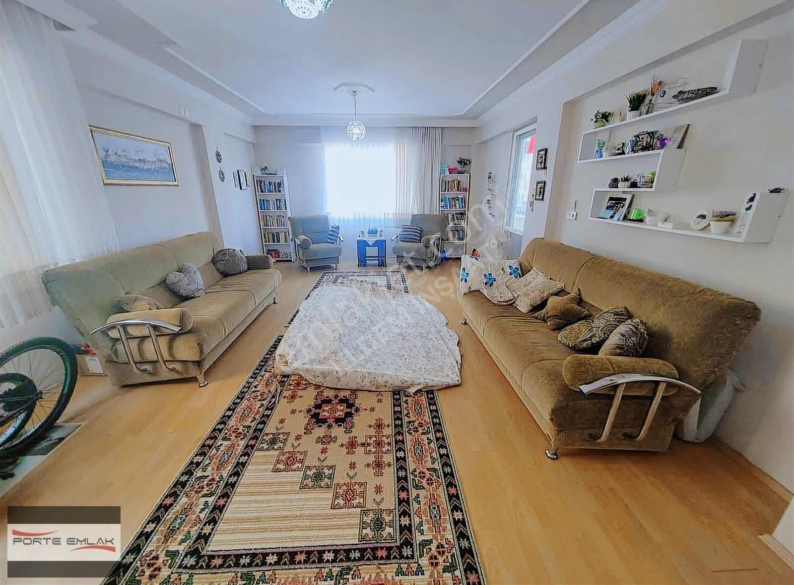 *akçay Porte Emlaktan Ön Cephe Devasa Gnşlkte Ara Kat 3+1 Daire