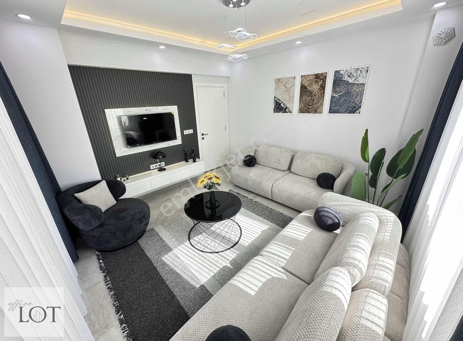 Bölge Hastanesi Karşısı Ebeveyn Banyolu 2+1 100 M2 Daireler