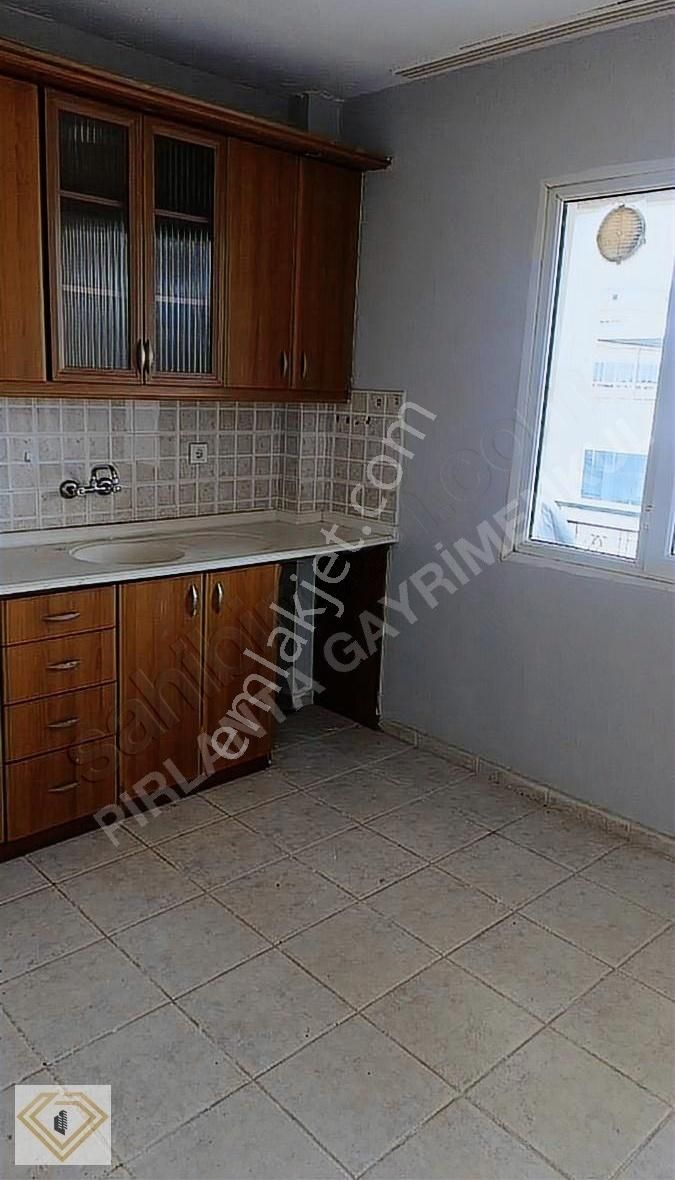 Pırlanta'dan Kiralık 3+1 Doğalgazlı Daire