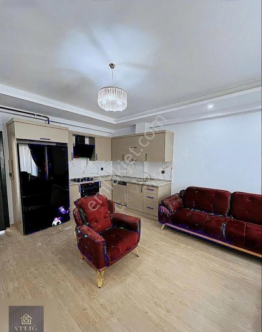 Atlığ Gayrimenkul'den Gelincik Caddesinde Havuzlu 2+1 Lüx Daire!