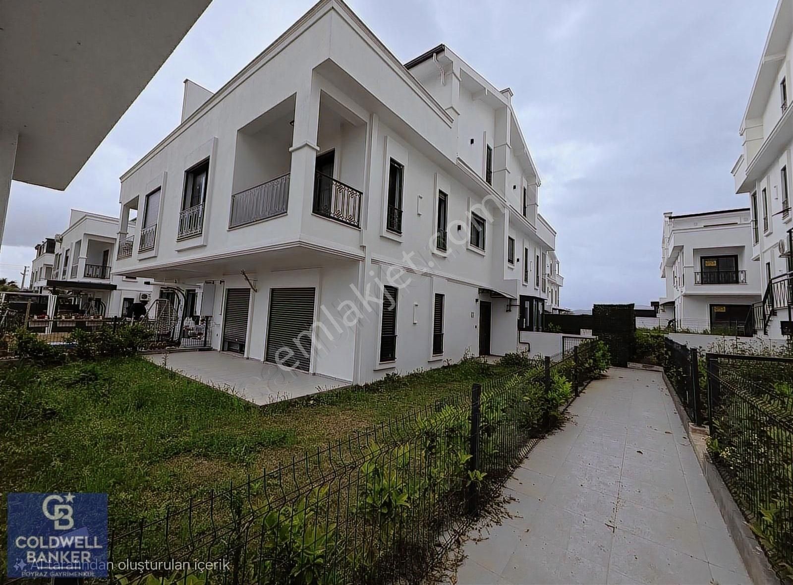 Menderes Cb Poyraz'dan Çevre Yolunda 4+1 Triplex Villa