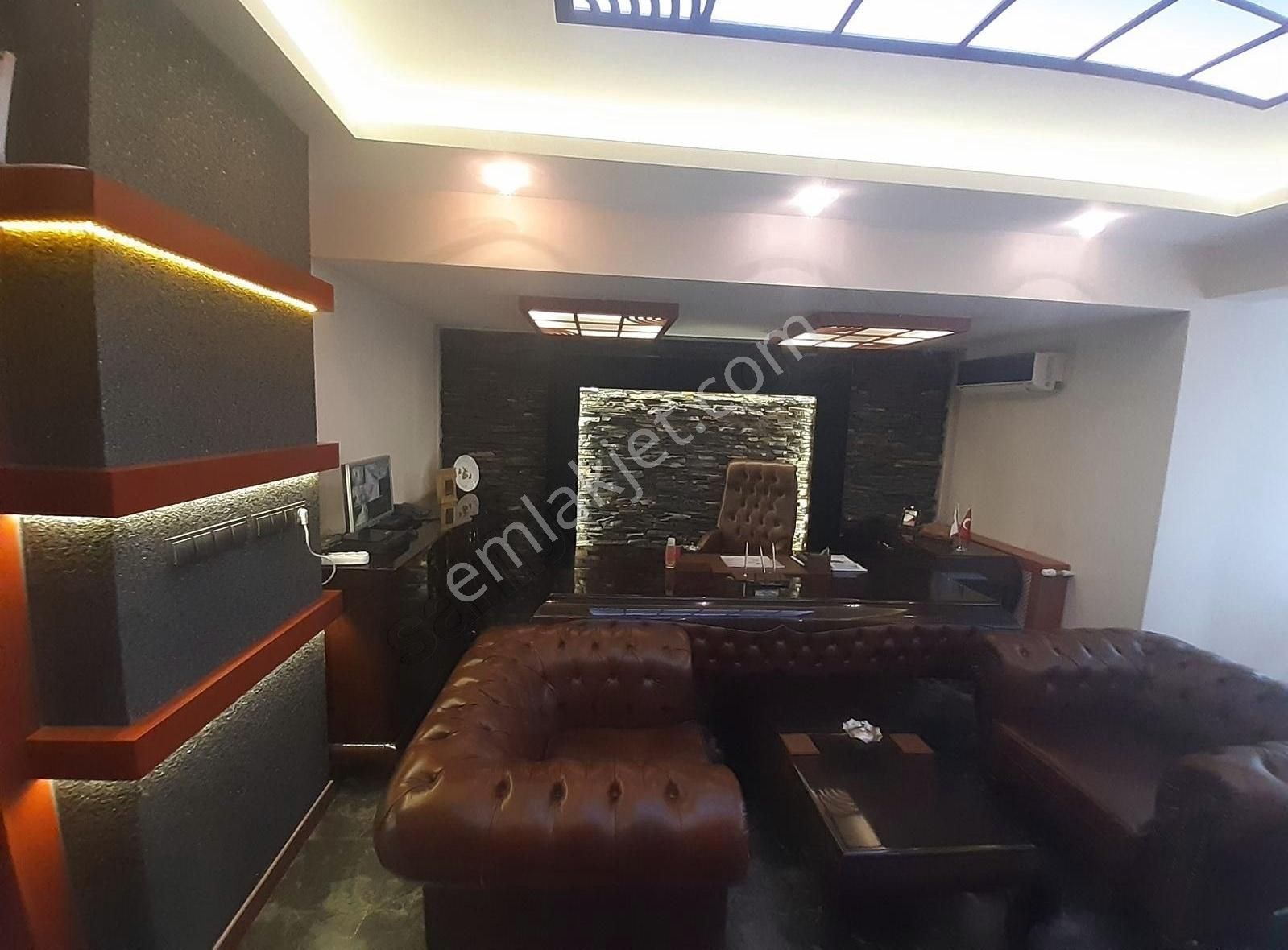 Mimar Sinan Caddesinde Satılık Kiracılı İşyeri