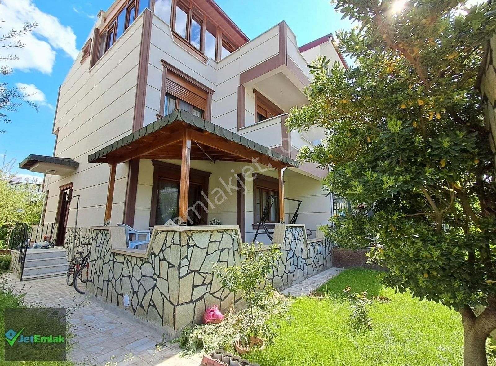 ▄▀jet'ten Güre'de Denize 400m Bahçeli 4+1 Triplex Muhteşem Villa