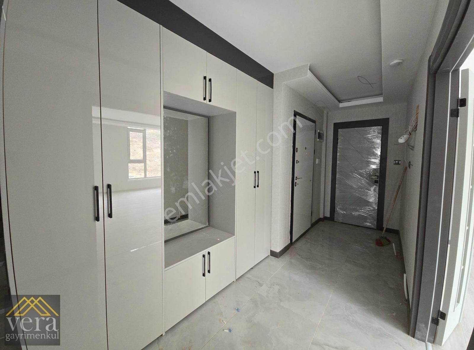 Caddeye 1 Bina Modern Tasarımı İle 3+1 Sıfır Daireler...