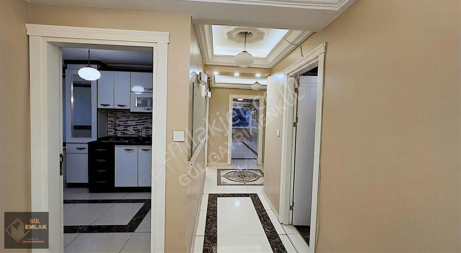 Beylikdüzü Site Metrobüse 1 Dk Geniş Yenilenmiş 4+1 Kiralık Ofis
