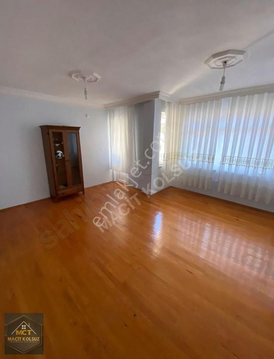 Ümit Sitesinde Satılık Tertemiz Bakımlı 3+1 Daire