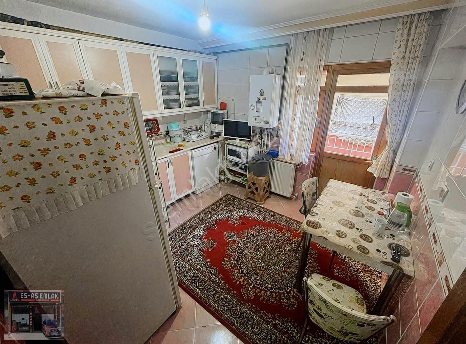 Es-as Tan Selçuklu Mh. 3+1 Katta Bağımsız Ebeveyn Banyolu Daire