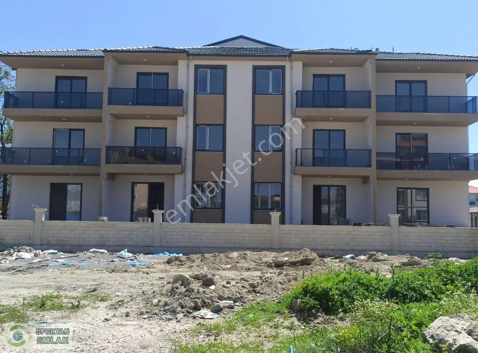 Dalaman Hürriyet Mah. Havuzlu 55 M2 1+1 Satılık Daire