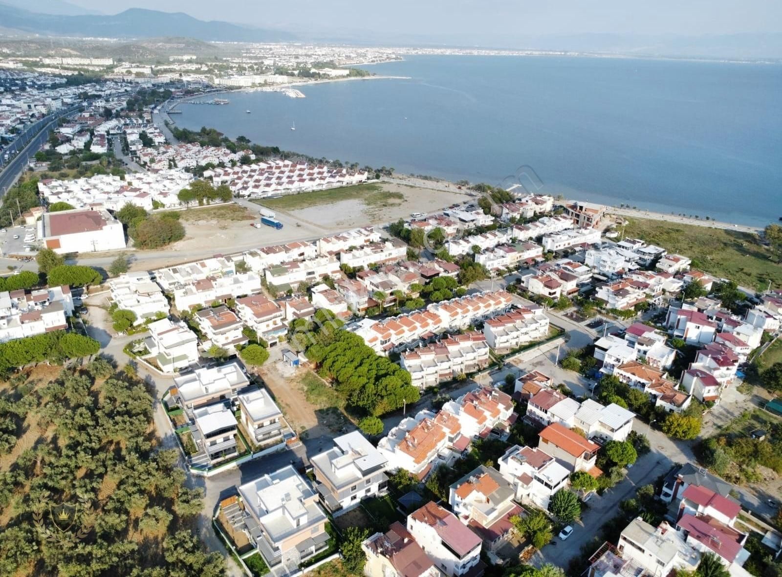 ⫸ Akçay Best Emlak ⫷ Güre'de Tam Bağımsız 6+1 Müstakil Villa