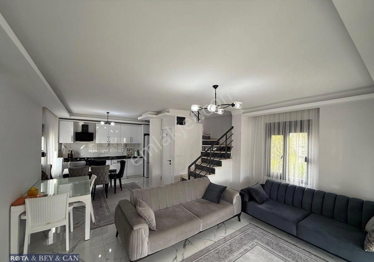 Rota’dan | Plaja 200 Metre | Geniş Bahçeli | 4+1 Tam Müstakil Villa