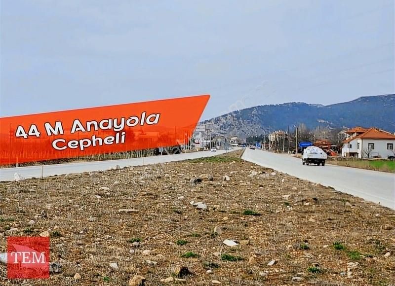 1500 M2 Kapalı Alan Yapabileceğiniz Asfalt Cepheli Arsa.