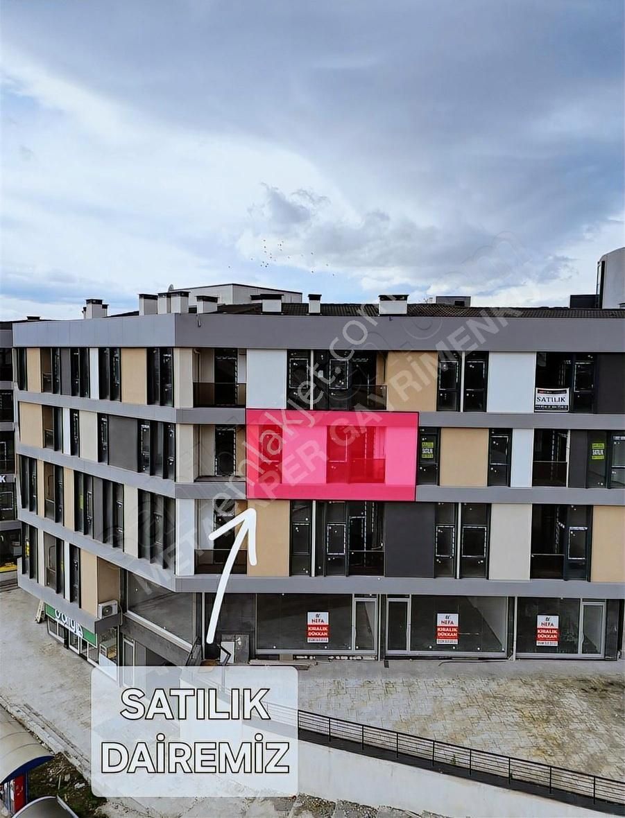 Düzce Üniversitesi Yanında Satılık - Sıfır - Ara Kat - 1+1 Daire