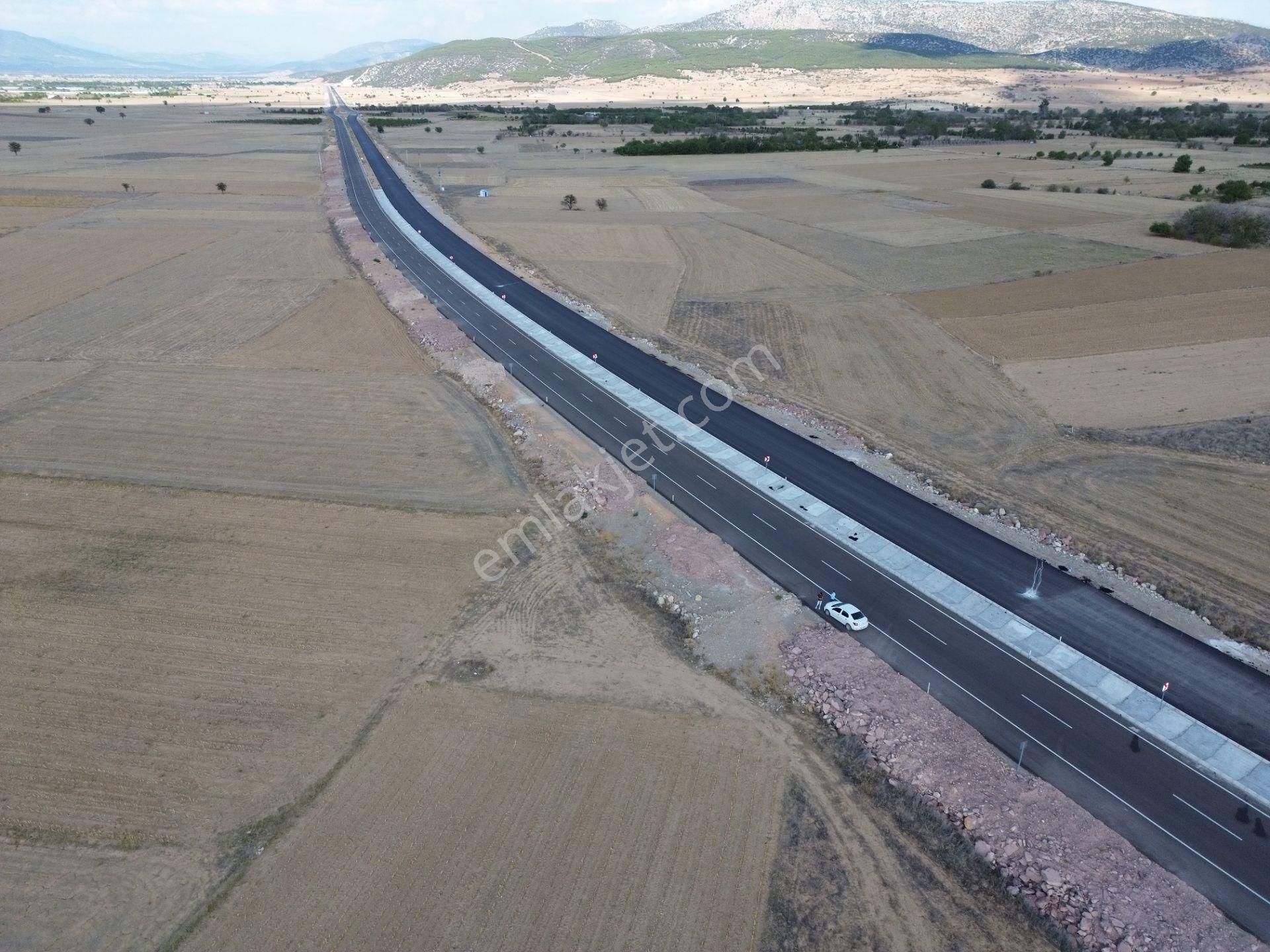 Korkuteli Yeltende Satılk Korkuteli-bucak Yol Kenarı 544 M2 Sulak Tarla - Görsel 13