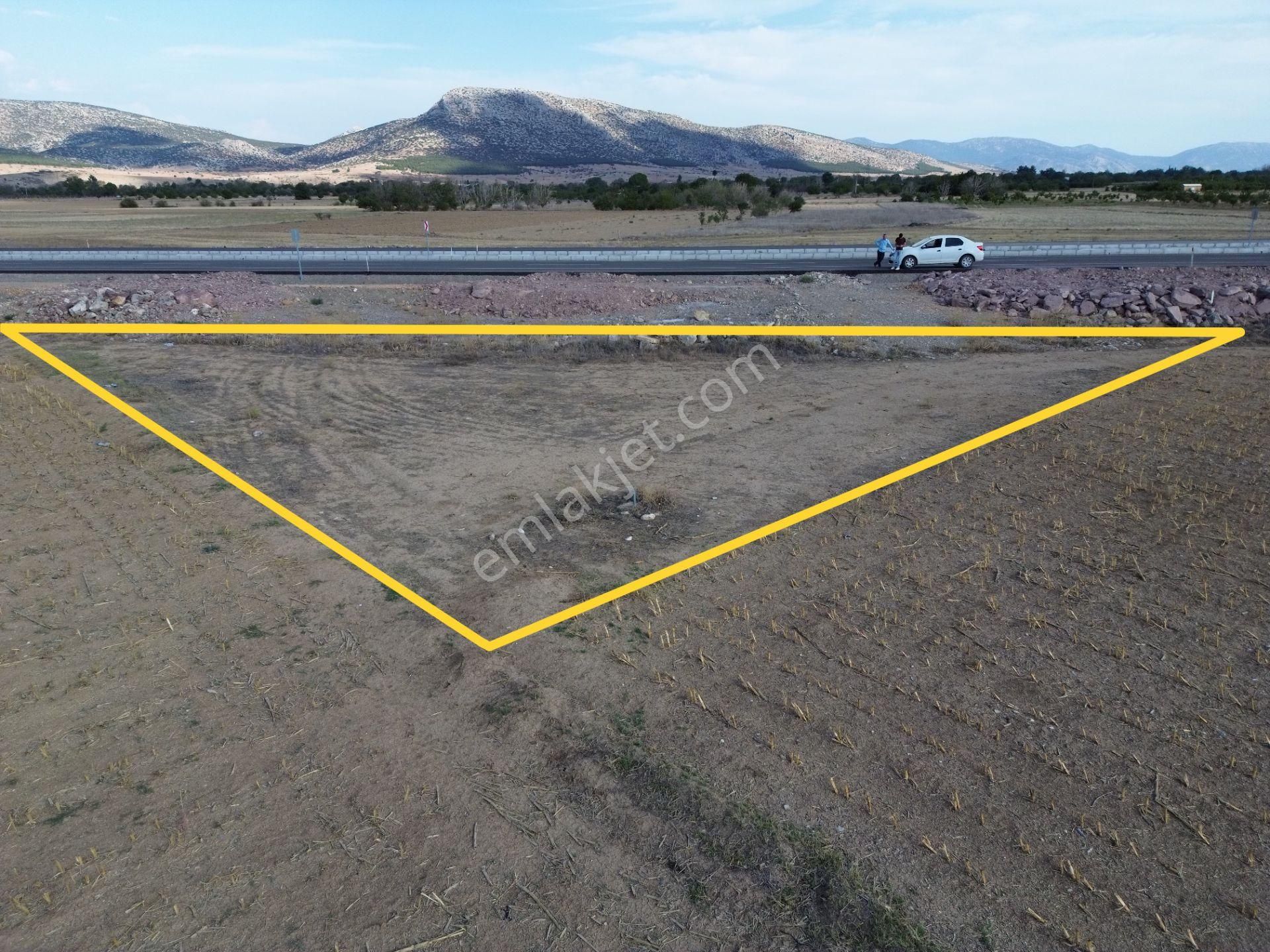 Korkuteli Yeltende Satılk Korkuteli-bucak Yol Kenarı 544 M2 Sulak Tarla - Görsel 2