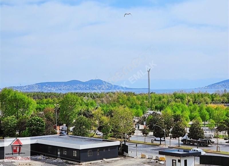 Merttürk Süreyye Plajında Sahile İlk Binada 1+1 60m2 Net Daire !