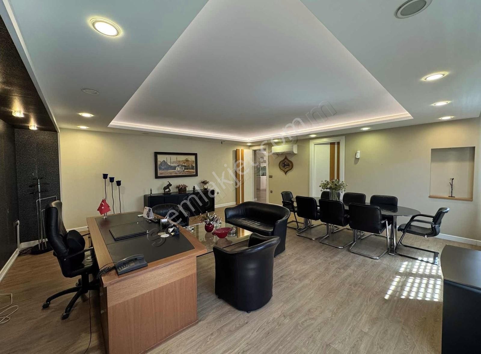 Gürsel Paşada Ultralüxs İşteri Full Eşyalıdır