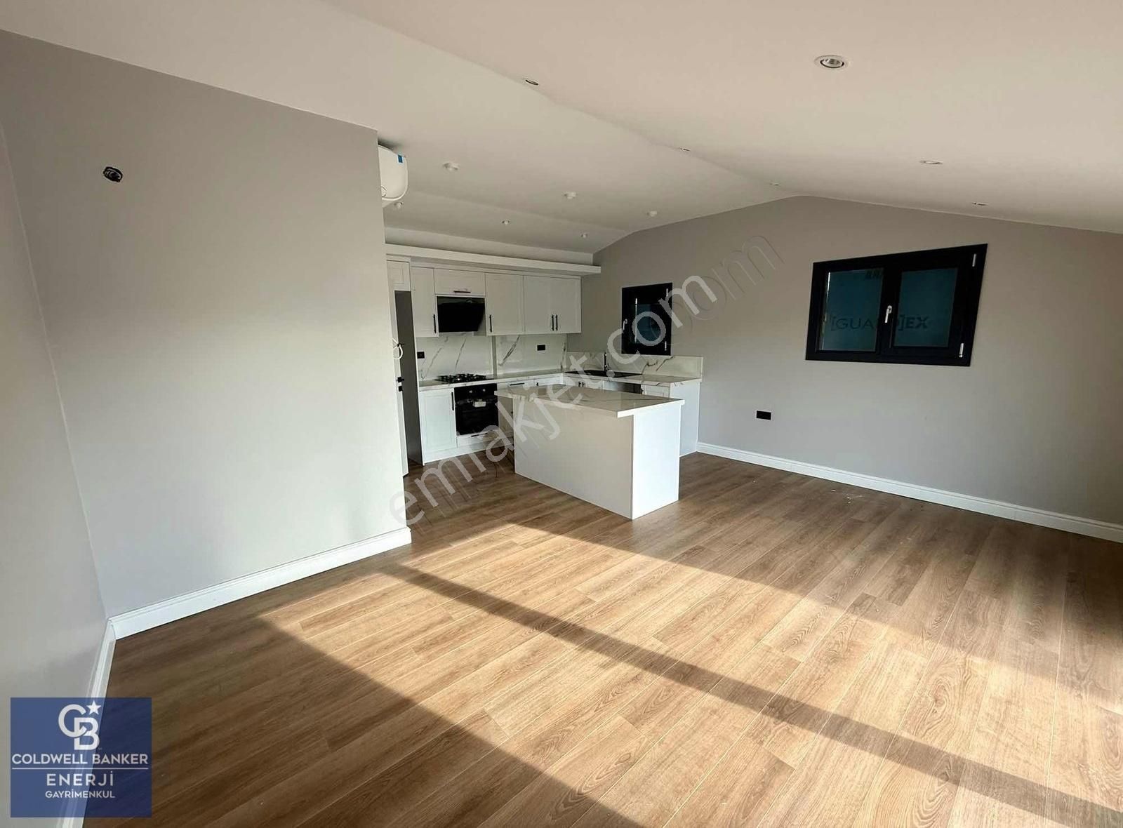 Silivri Mimarsinan'da Satılık 7+2 Müstakil Lüks Villa Havuzlu - Görsel 30