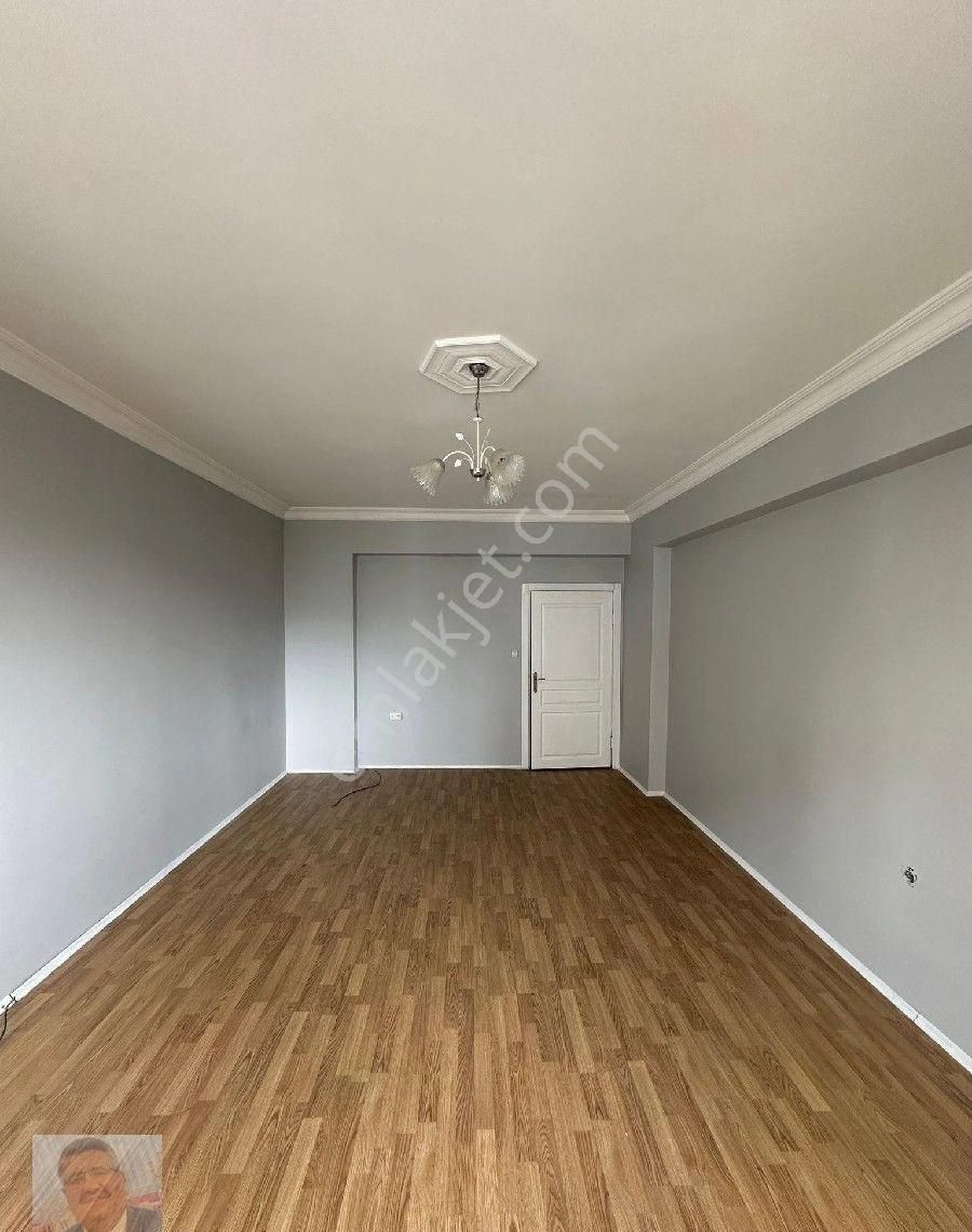 Abdurrahman Gazi Mahallesinde 3+1 Site İçi Satılık Daire