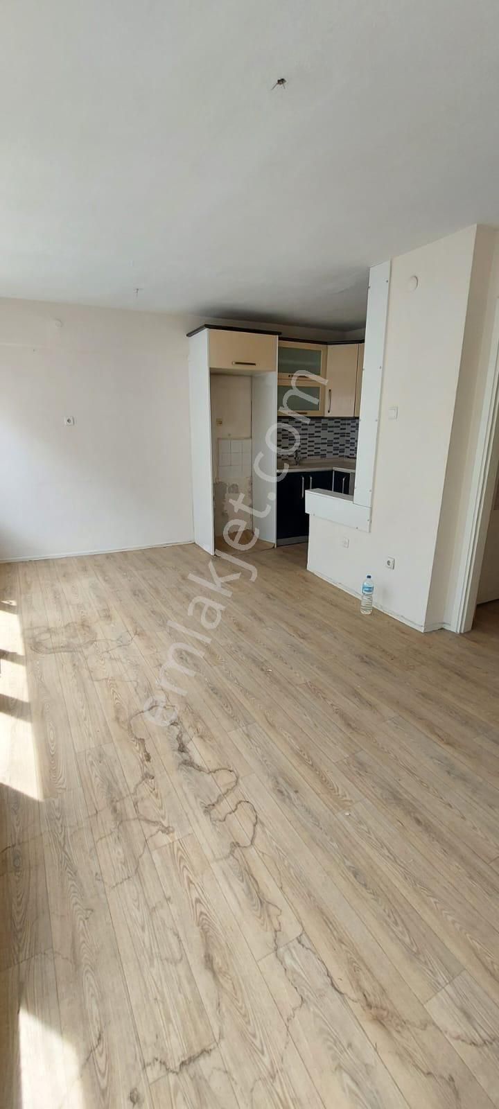Altıparmakta Satılık 2+1 Daire