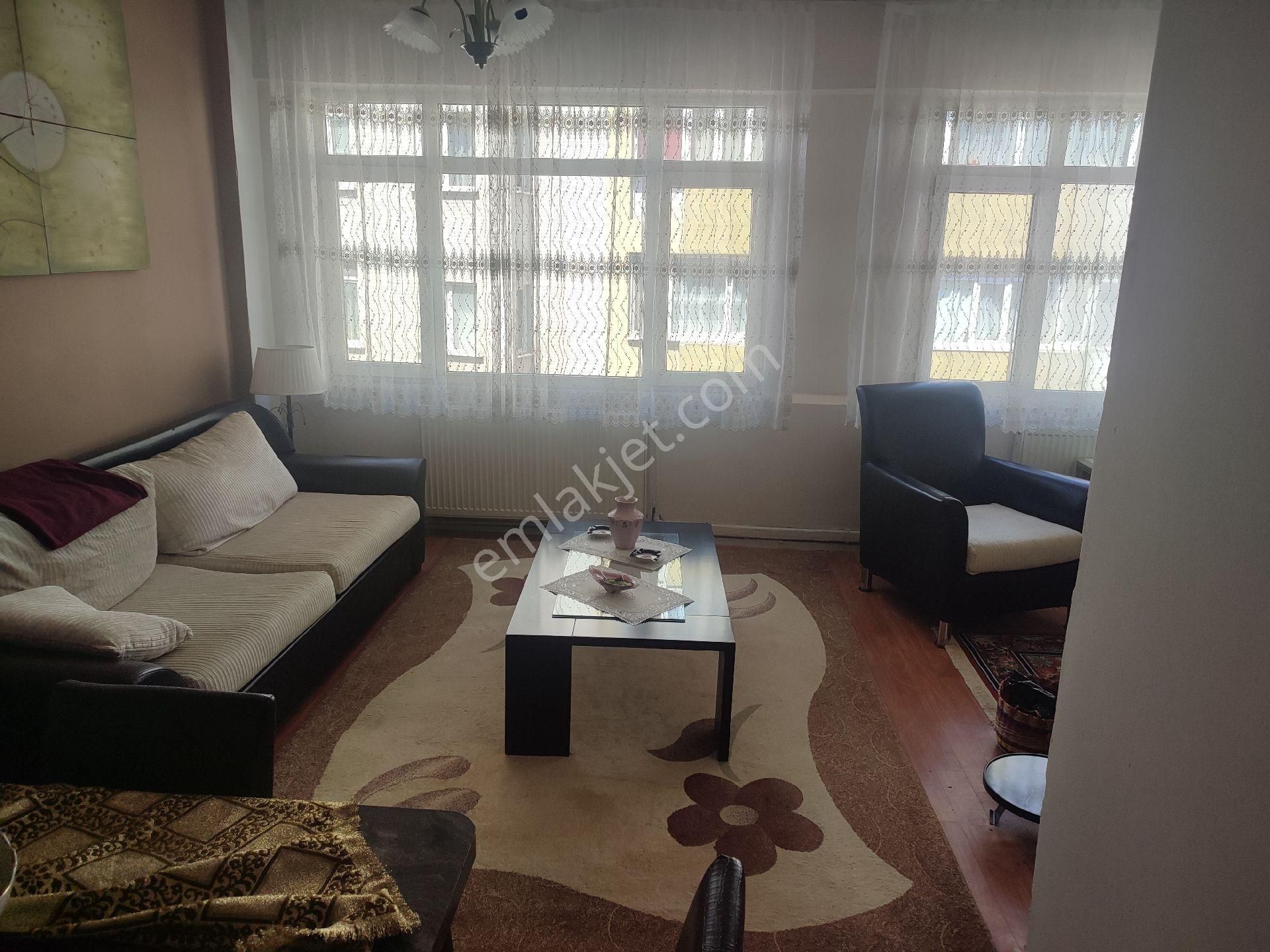 Kocamustafapaşa Meydanda Yenilenmiş 2+1