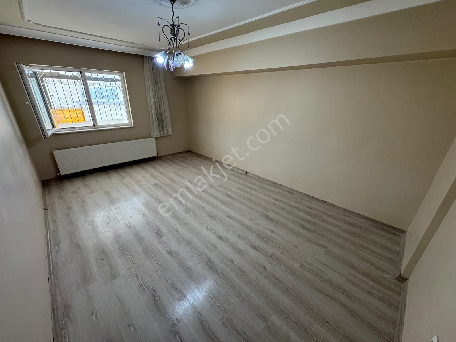 Başpınar Mahallesinde 2+1 Bahçe Katı Daire