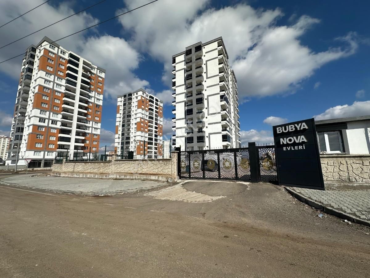 Üçkuyu 3+1 Karakol Karşısı Bubya Sitesi Satılık Bakımlı Daire