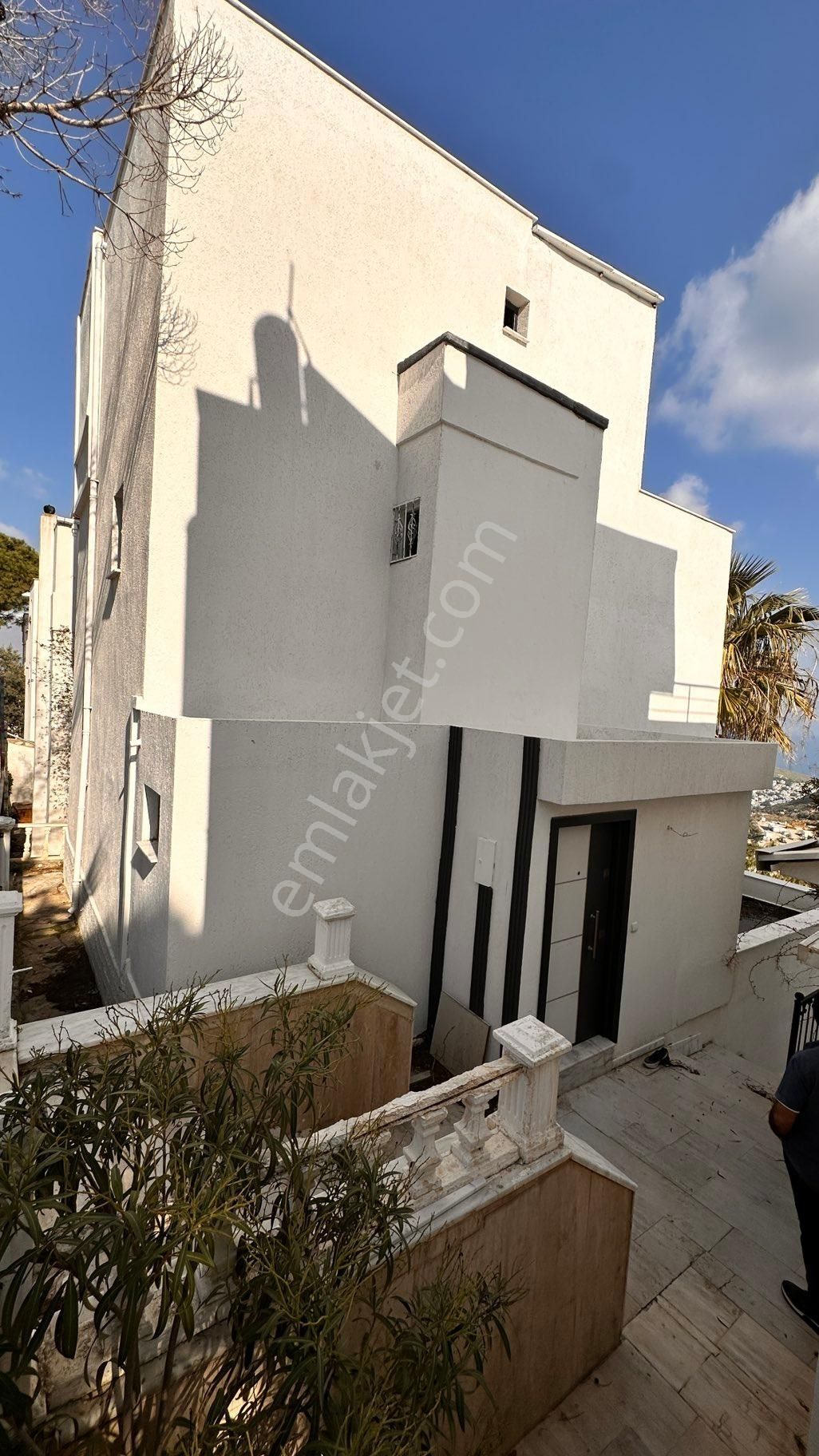 Bodrum Bağlada Triblex