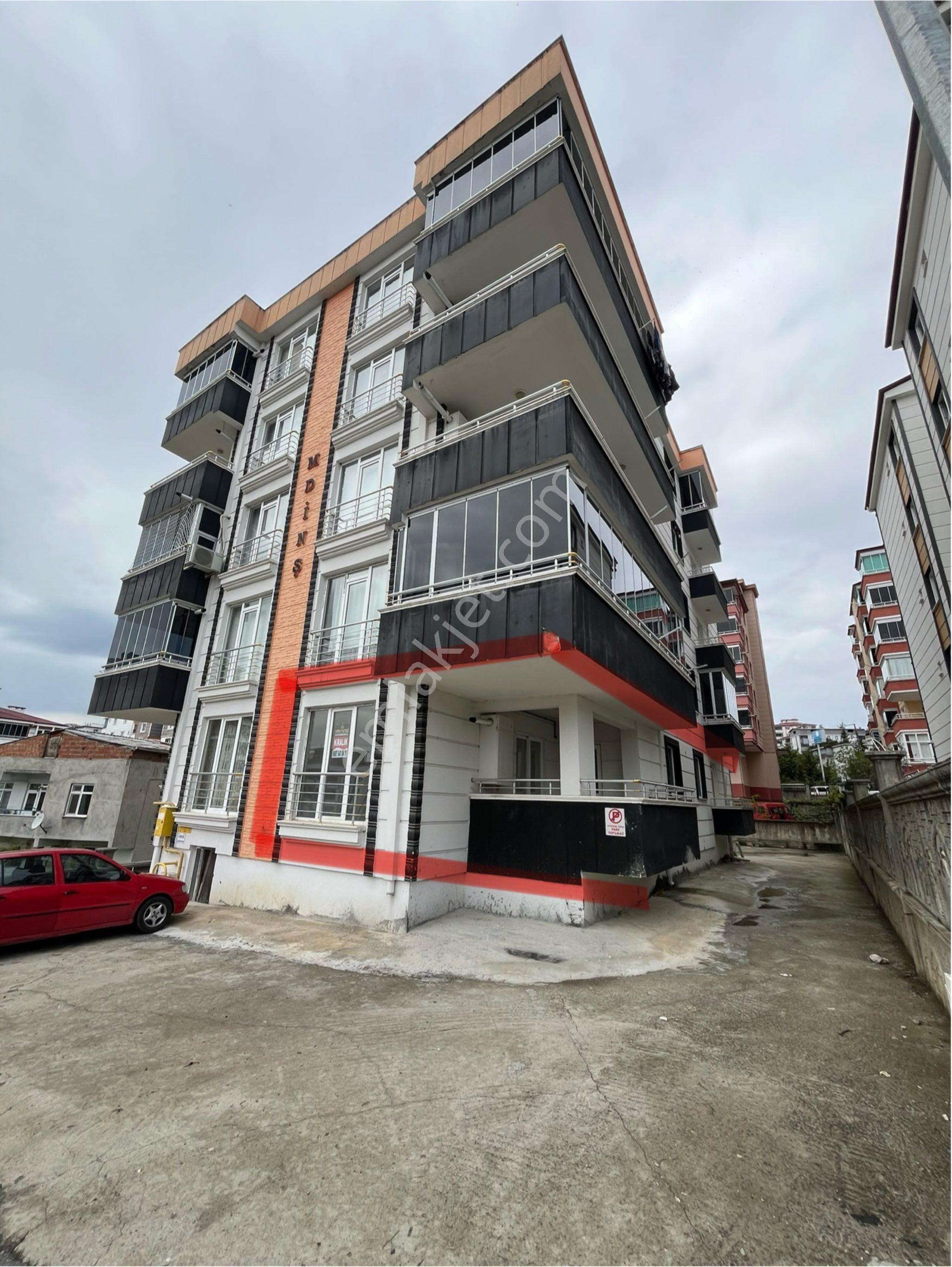 Kışlada Asansörlü Kiralık 2+1 Daire
