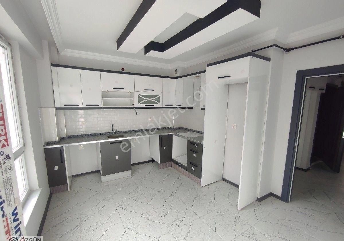 Özgün'den 71 Evler Mahallesi Tarih Bulvarı Yakını 95m2 2+1 Daire