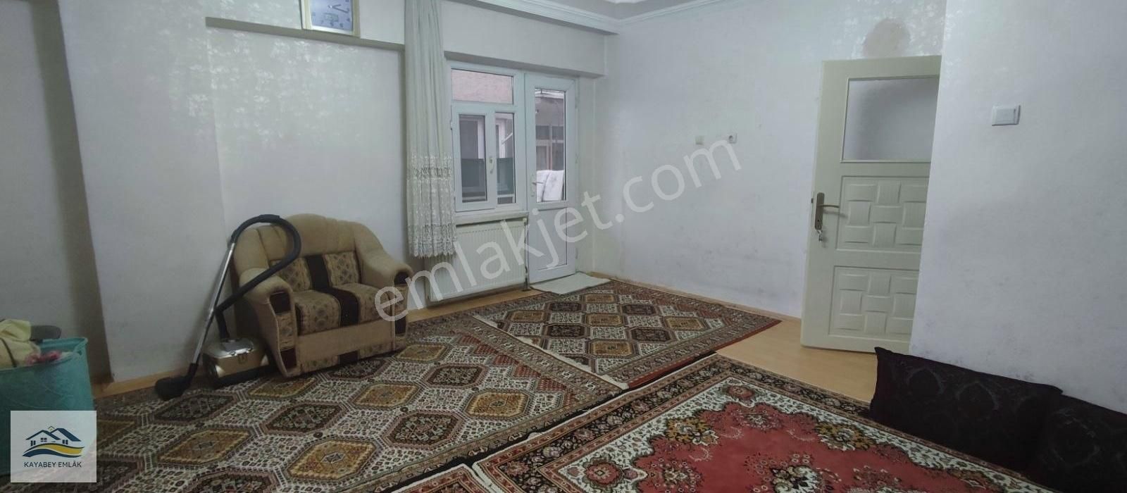 Kaya Bey'den Sanayi Mahallesi'nde Satılık 3+1 Daire