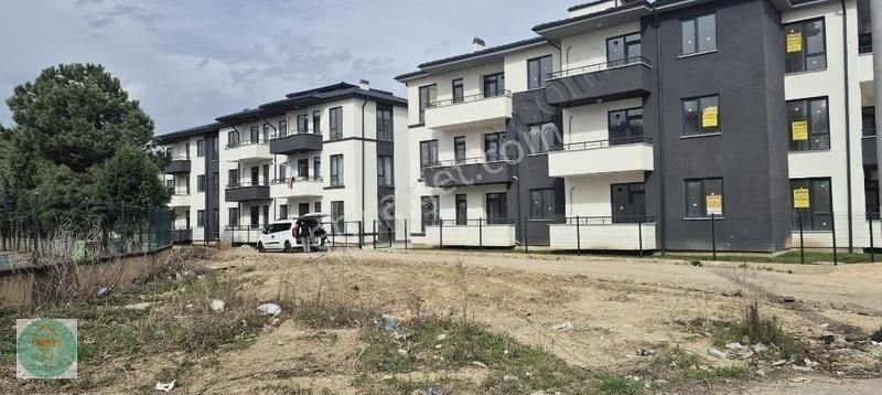 Altınköşe Emlak 'tan Okul Ve Markete Yakın 3+1 Daire..