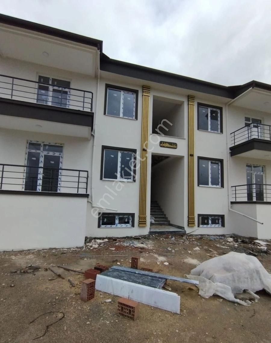 Afyon Karşıyaka Mahallesi Satılık 3+1 Daire