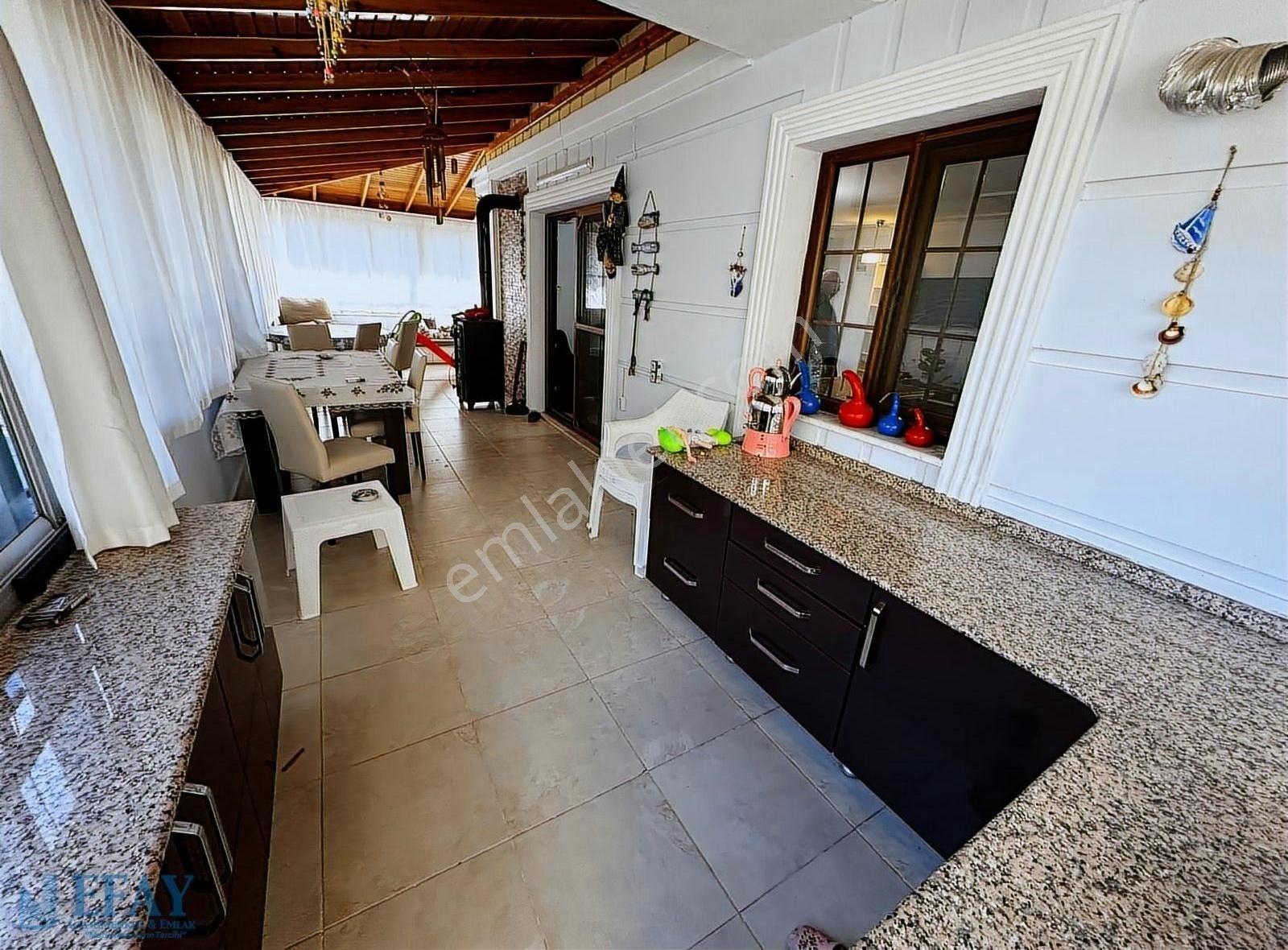 Merkeze Ve Denize Yürüme Mesafesinde Villa - Görsel 14