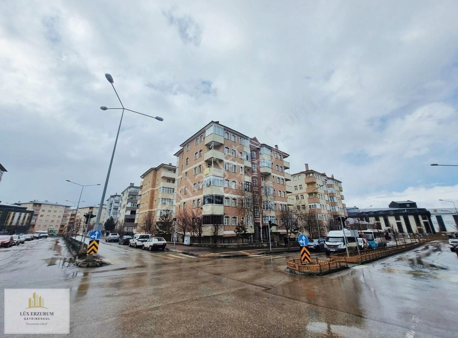 Lüx Erzurum'dan Yıldızkent'te Şehir Hastanesi Karşısı 3+1 Arakat