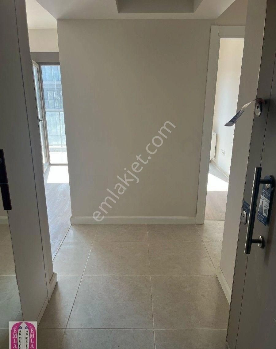 A K Mutludan Sur Yapıda 2+1 106 M2 Ebeveyn Banyolu 2.kat Daire