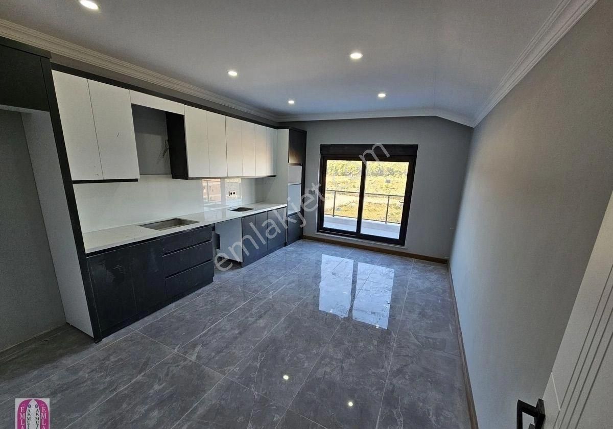 A K Mutludan Çankayada Tek Tapu Çift Girişli 6+2 Dubleks Daire - Görsel 3