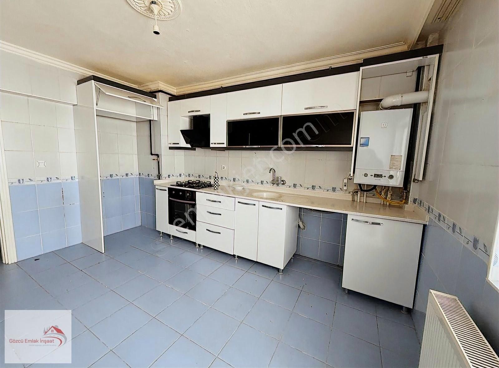 Şahintepe Mahallesinde 3+1 Balkonlu Satılık Daire