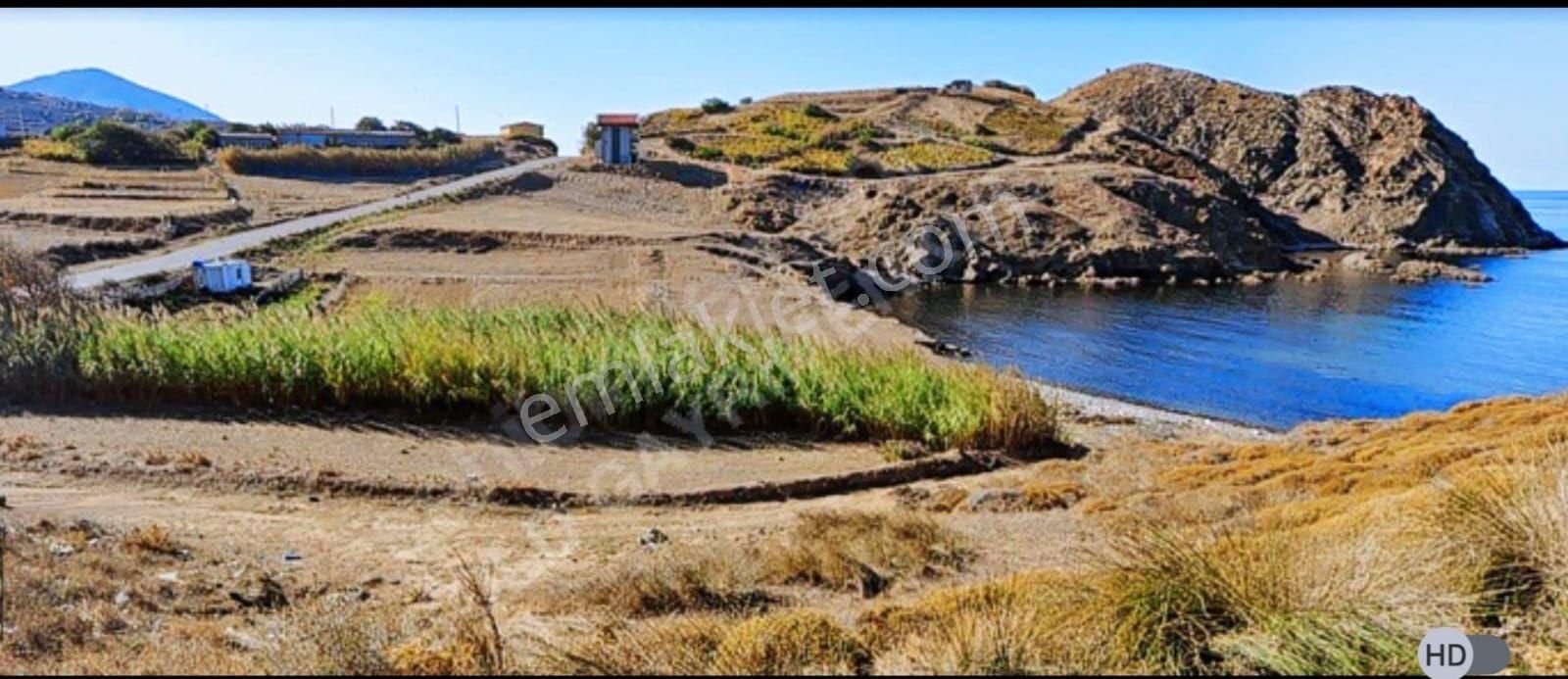 Erdek,te 362m2 Asfalta Cepheli Eşsiz Koyların Dibinde
