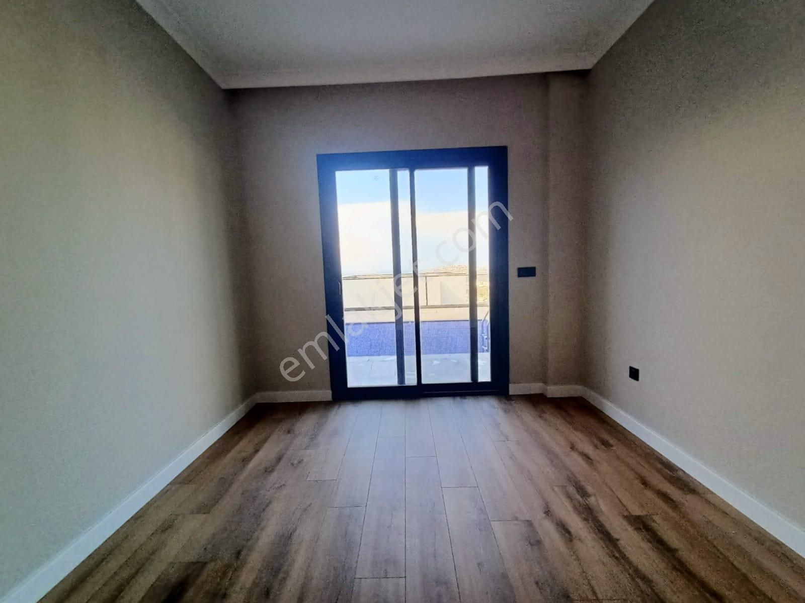 Yorulmaz'dan Deniz Manzaralı Özel Havuzlu 3+1 Tek Katlı Villa - Görsel 23