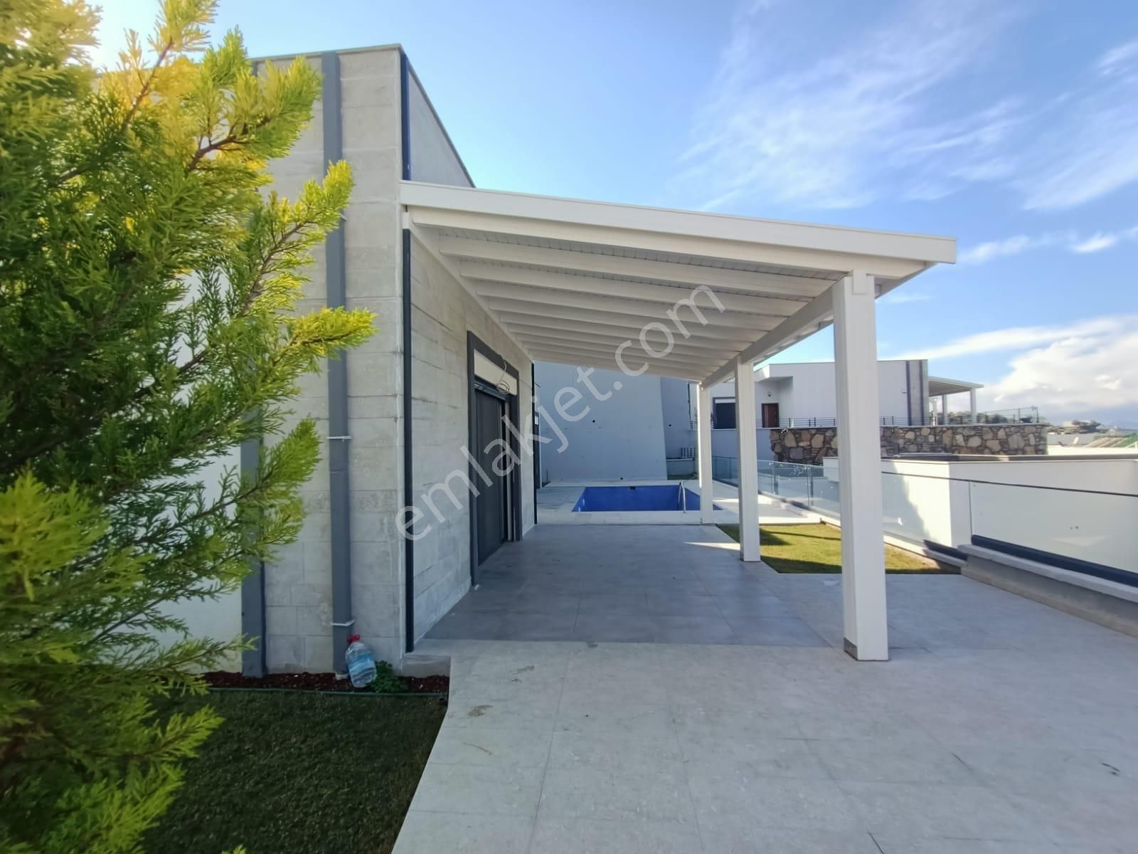 Yorulmaz'dan Deniz Manzaralı Özel Havuzlu 3+1 Tek Katlı Villa - Görsel 2