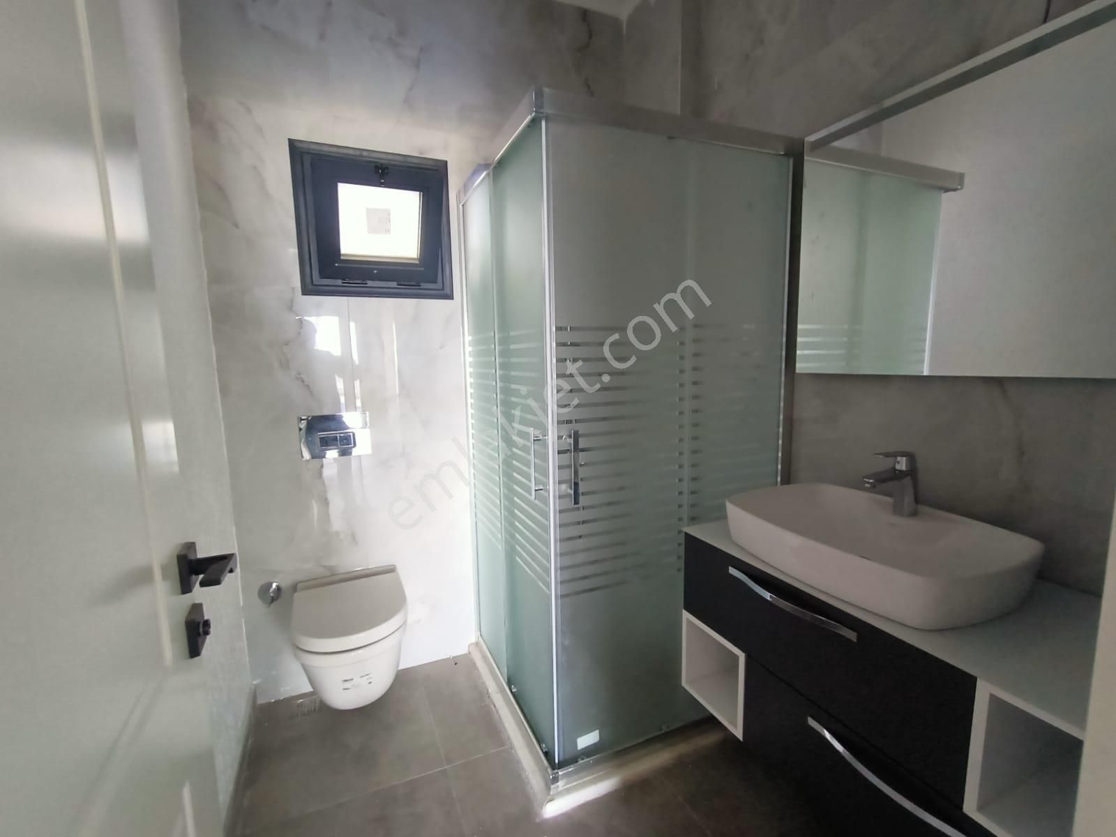 Yorulmaz'dan Deniz Manzaralı Özel Havuzlu 3+1 Tek Katlı Villa - Görsel 15