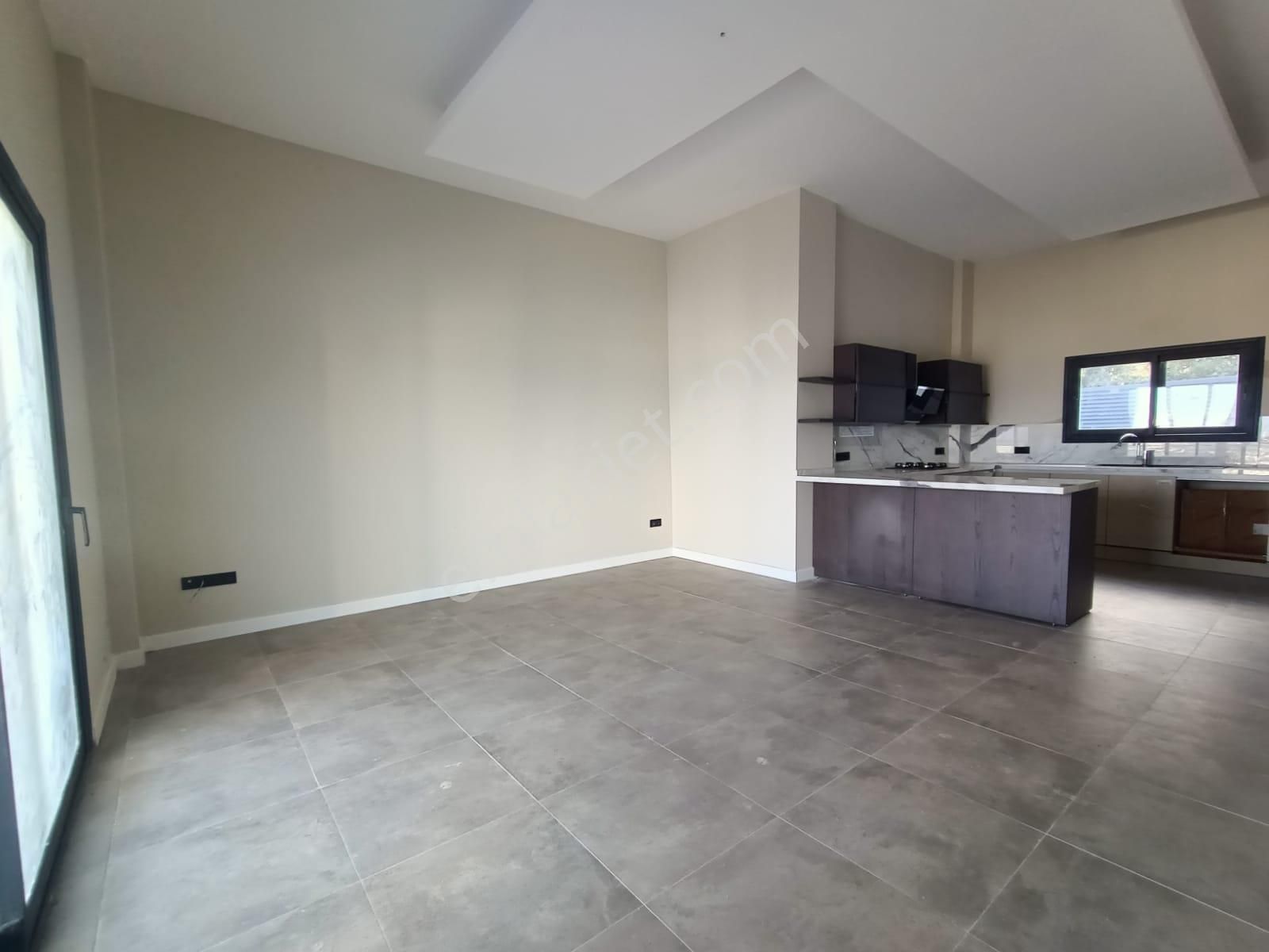 Yorulmaz'dan Deniz Manzaralı Özel Havuzlu 3+1 Tek Katlı Villa - Görsel 30