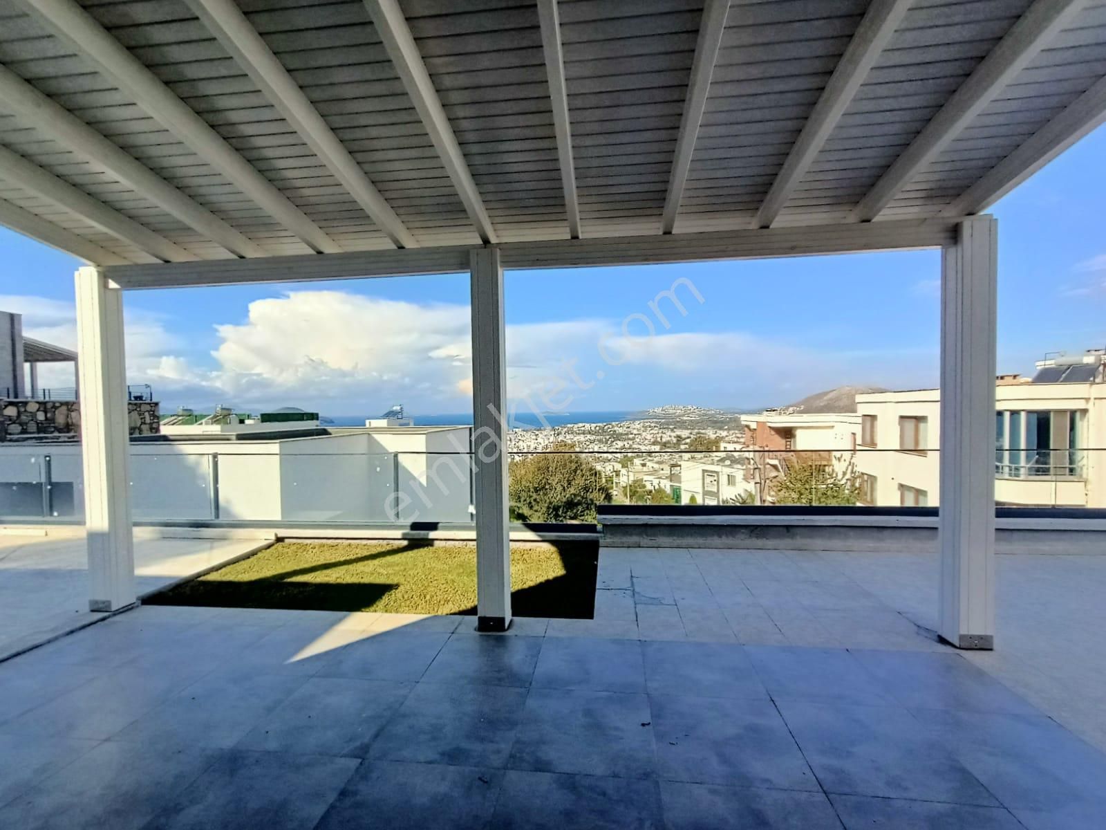 Yorulmaz'dan Deniz Manzaralı Özel Havuzlu 3+1 Tek Katlı Villa - Görsel 13