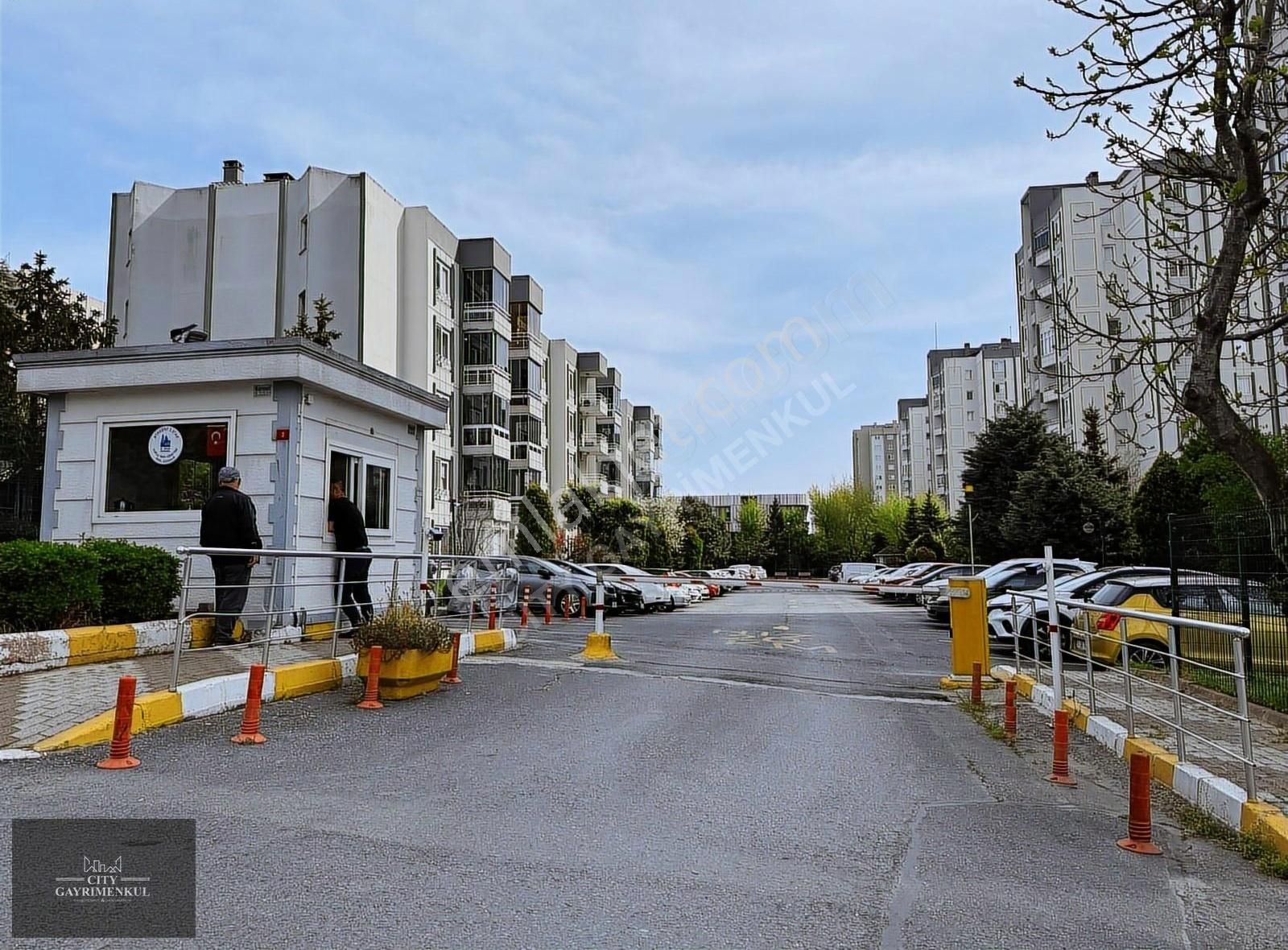 Halkalı Atakent 3.etap 1+1 Net 47 M2 Satılık Daire