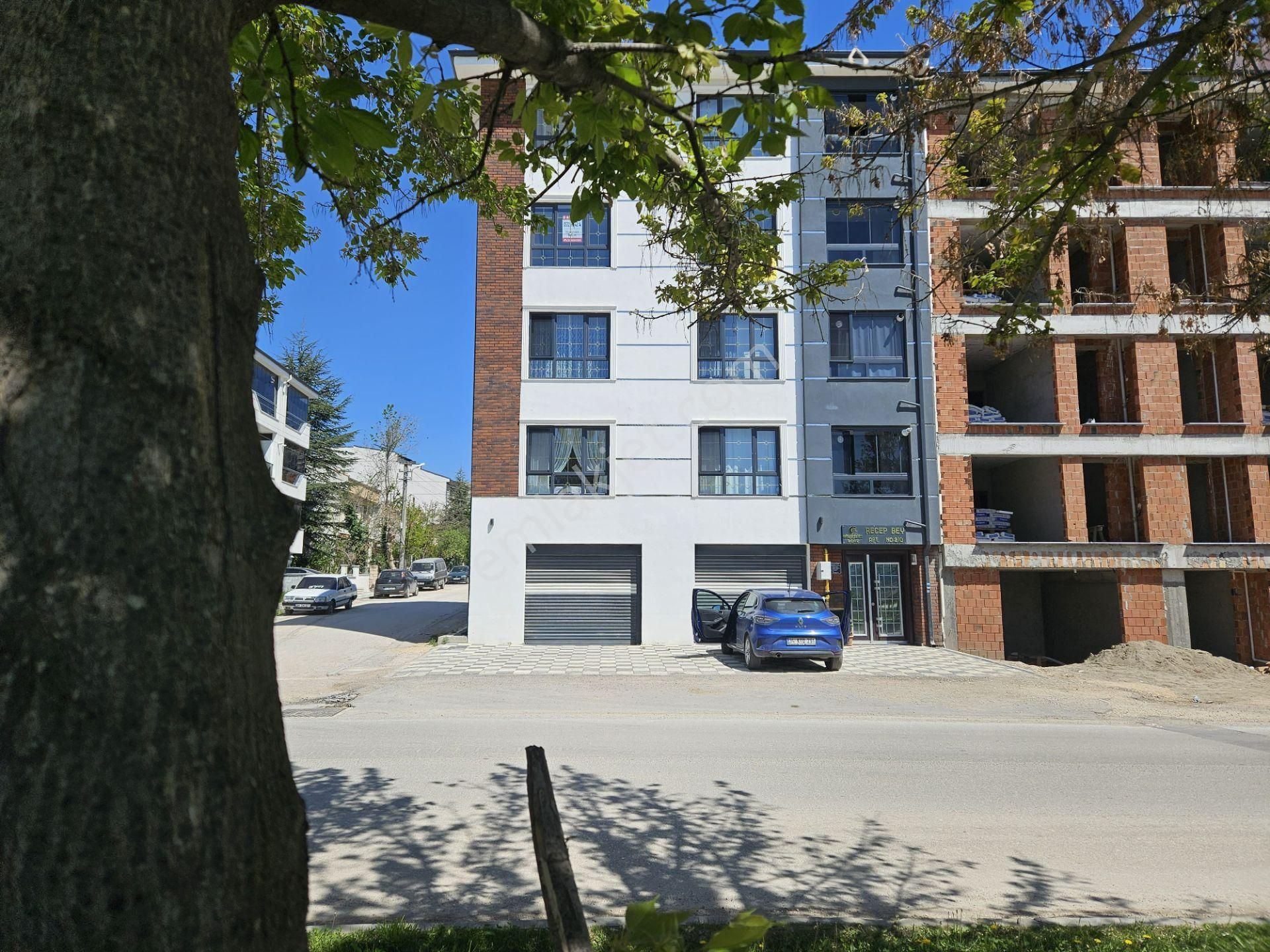 Çamlıcada Muhteşem Manzaralı Arakat İskanlı Sıfır 3+1 Sj-76
