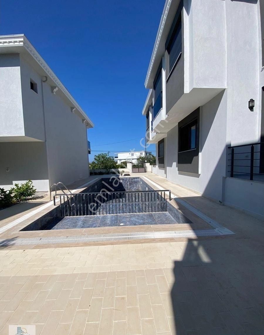 Didim Hisar Mahallesinde Havuzlu Site İçerisinde Çift Banyolu 3+1 Villa - Görsel 2