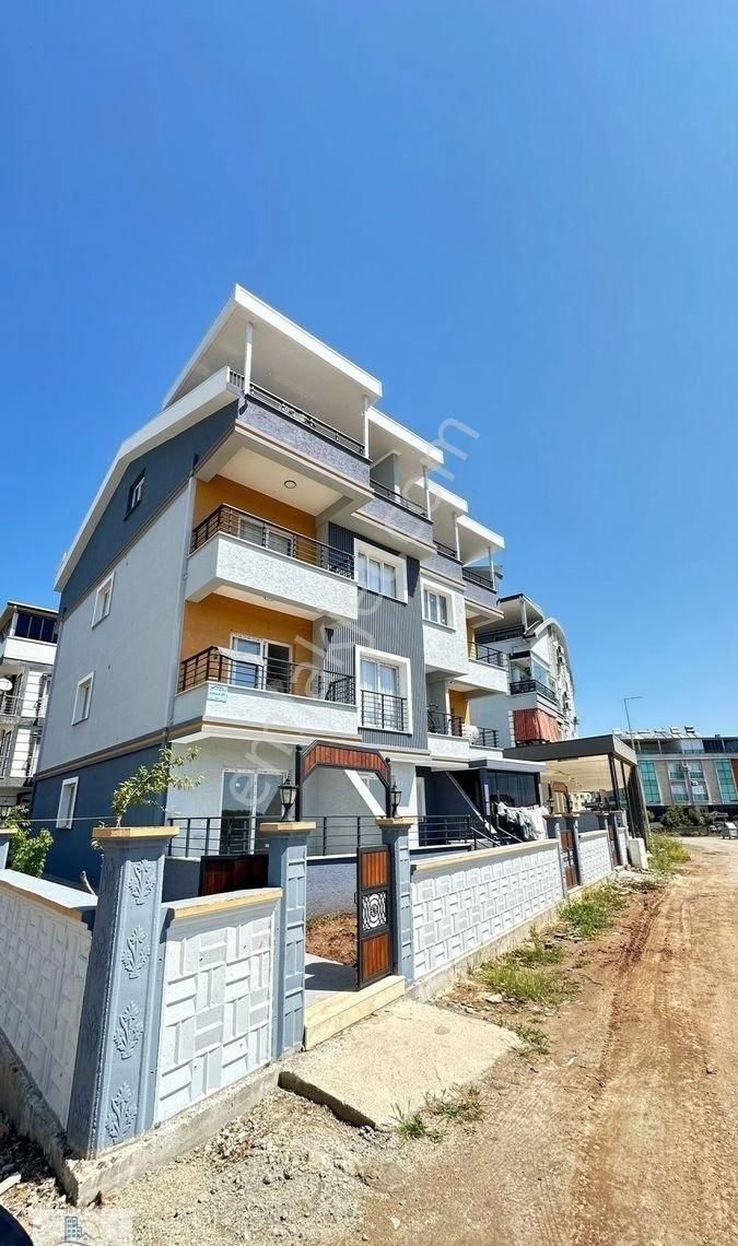 Didim Efeler Mahallesinde Asansörlü Önü Yeşil Alan 2+1 Daire