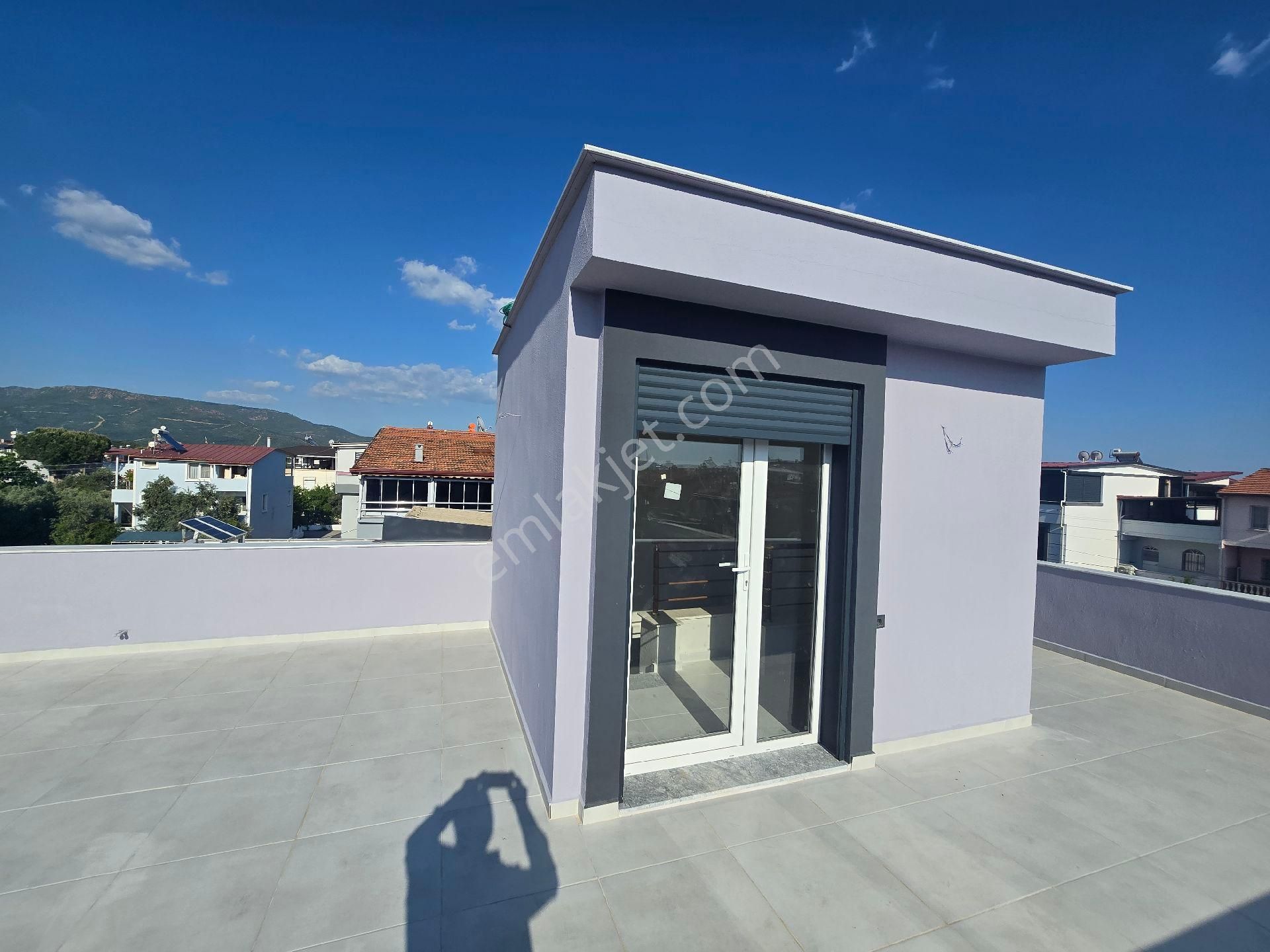 Seferihisar Ürkmez Doğanbeyede Satılık 3+1 Yzlık Villa Deniz Yürüme Mesafesinde - Görsel 10